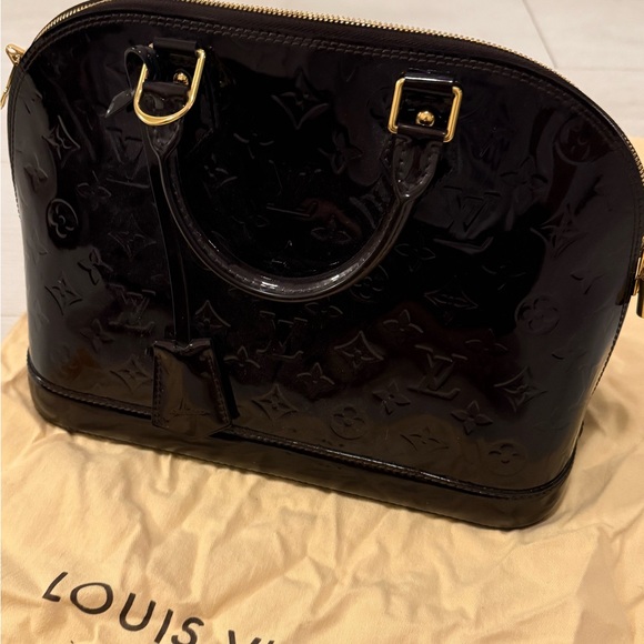 Louis Vuitton Deep Plum Patent Leather Women's Bag - Picture 12 of 12